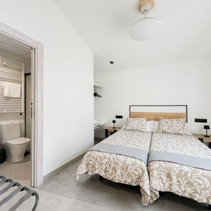 Apartamento con terraza 13A_Habitacion Interior_3